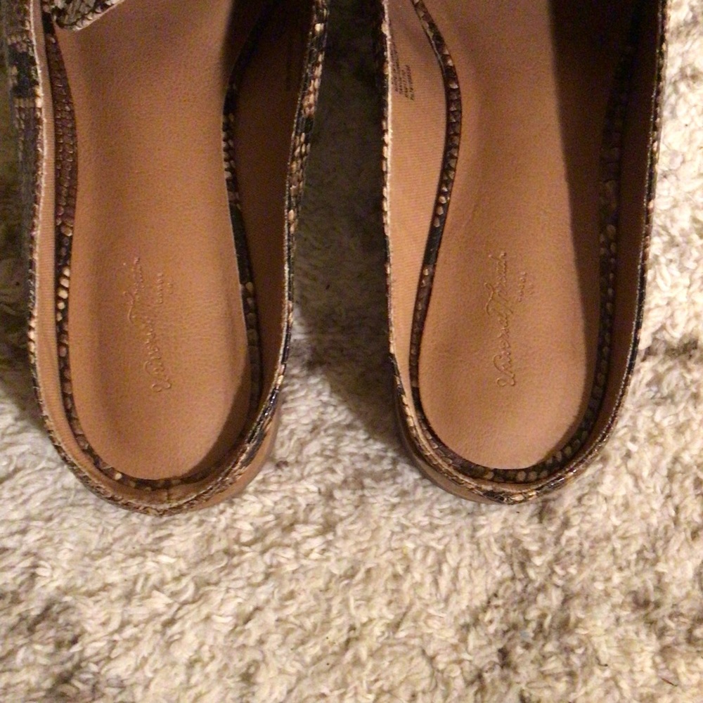 Universal Thread Mules - Picture 3 of 4